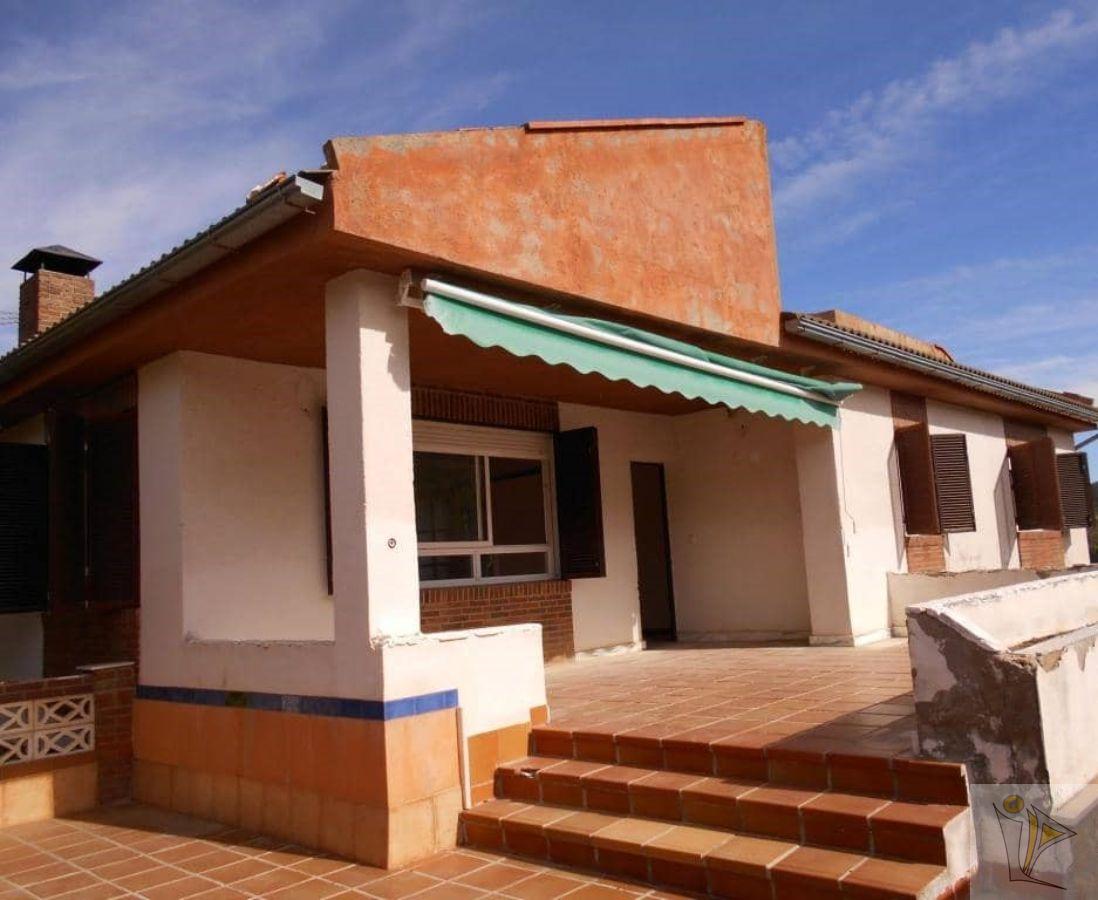 For sale of chalet in Padul
