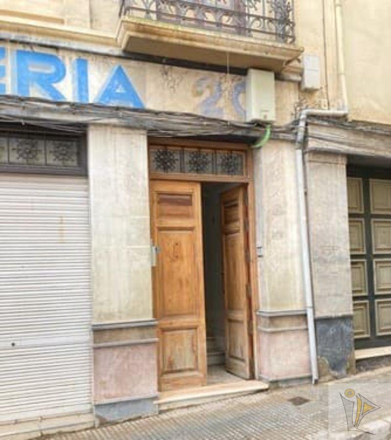 For sale of building in Loja