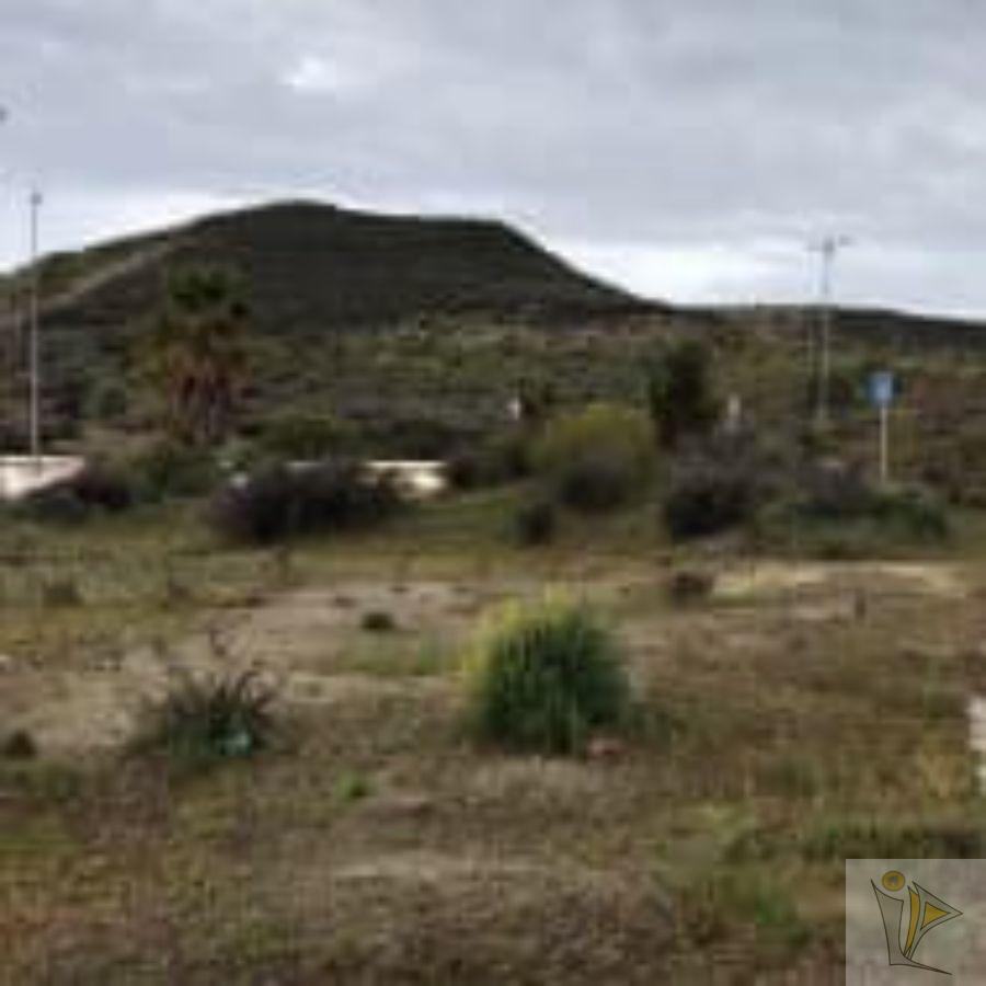 For sale of land in Escúzar