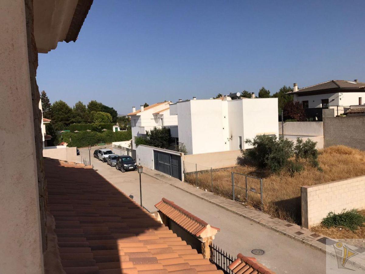 For sale of chalet in Baza