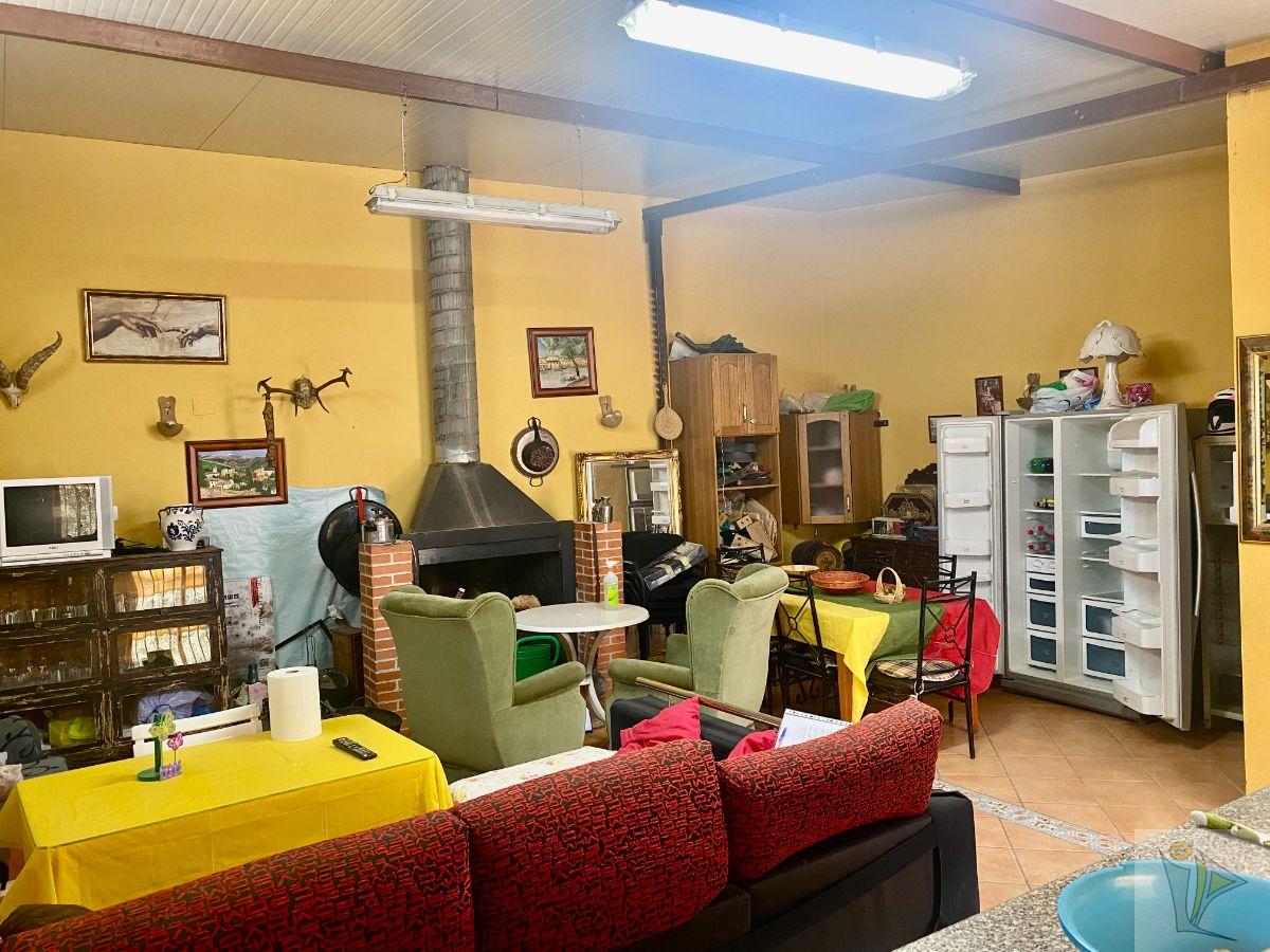 For sale of rural property in Gójar