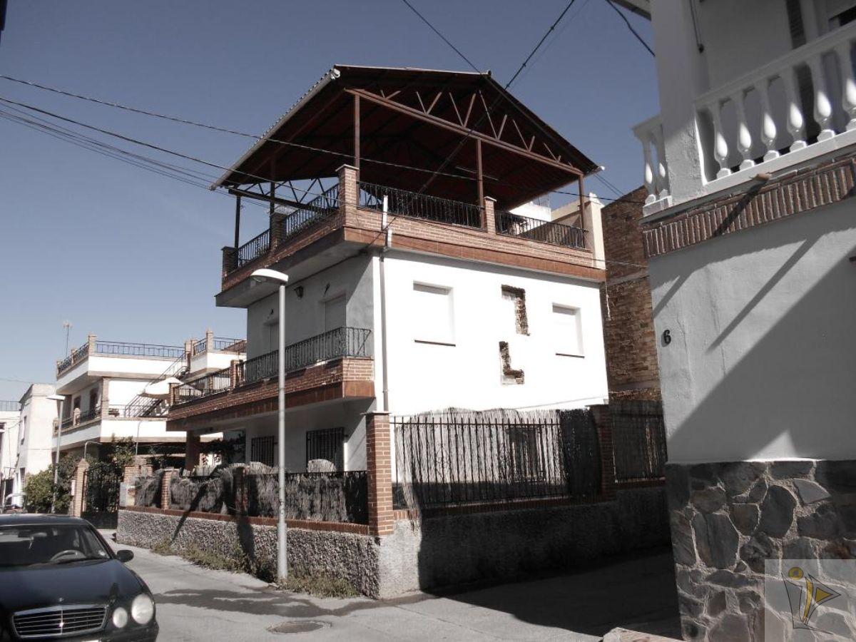 For sale of house in Huétor Vega