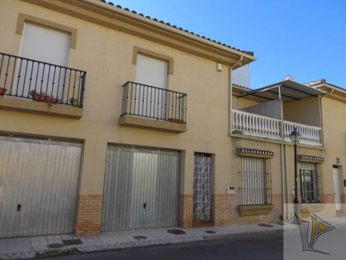 For sale of chalet in Fuente Vaqueros
