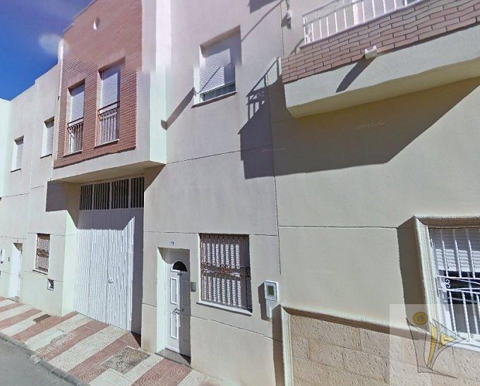 For sale of chalet in Roquetas de Mar