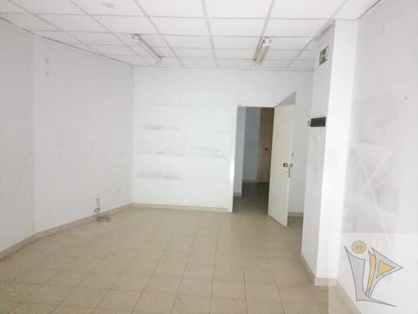 For sale of commercial in Granada