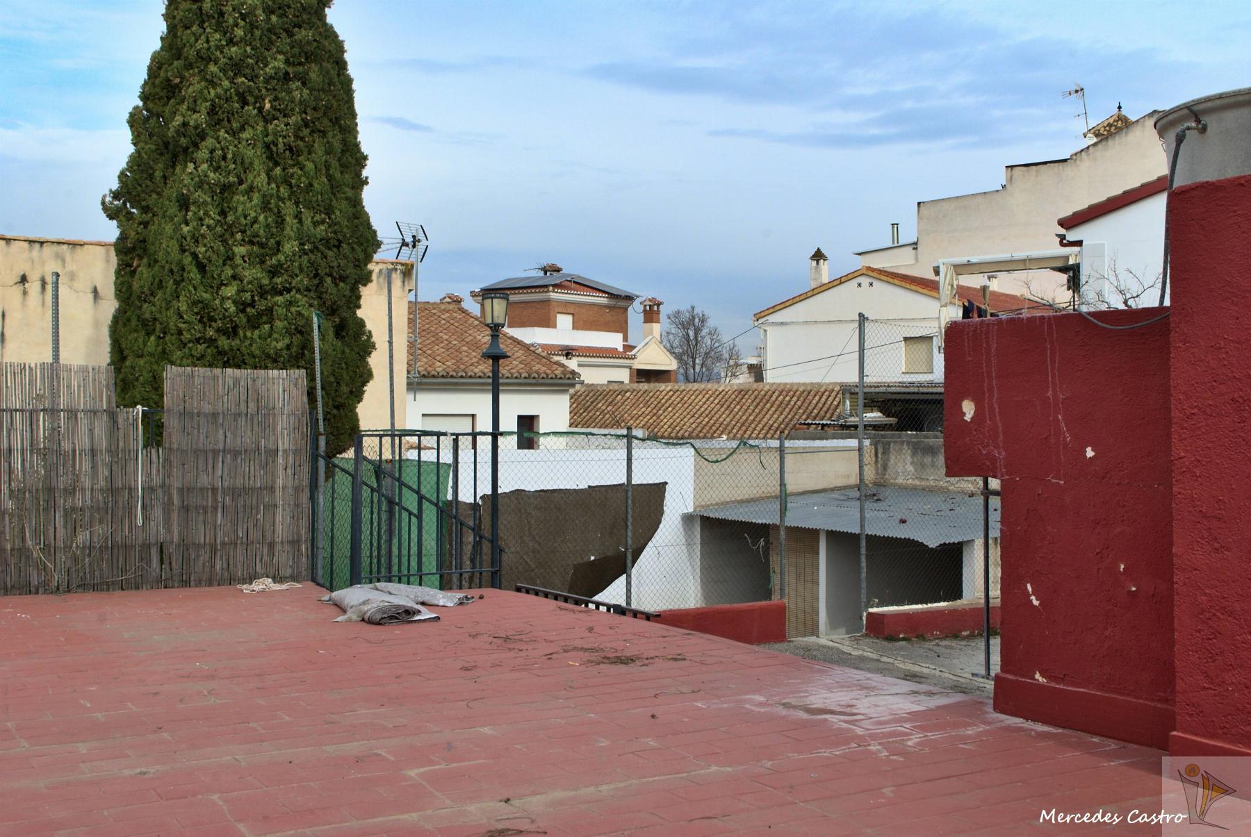 For sale of building in Cájar