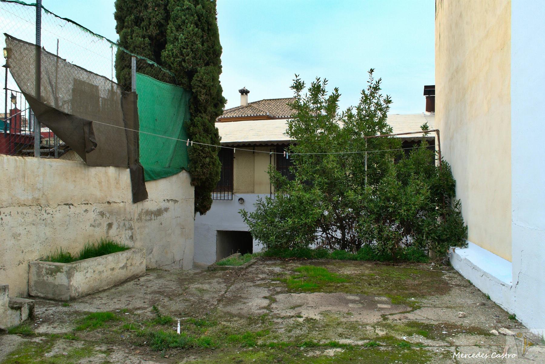 Venta de edificio en Cájar