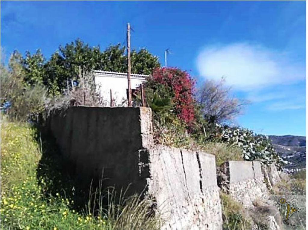 For sale of land in Almuñécar