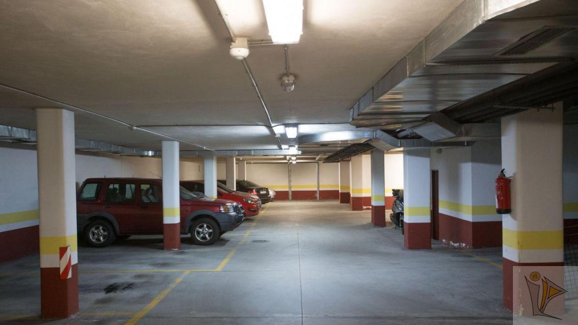 For sale of office in Marbella