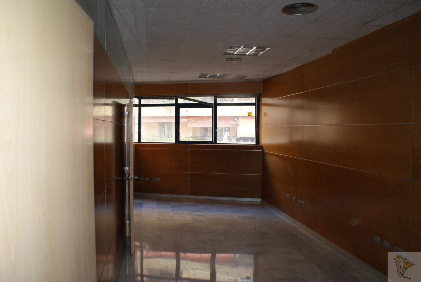 For sale of office in Marbella