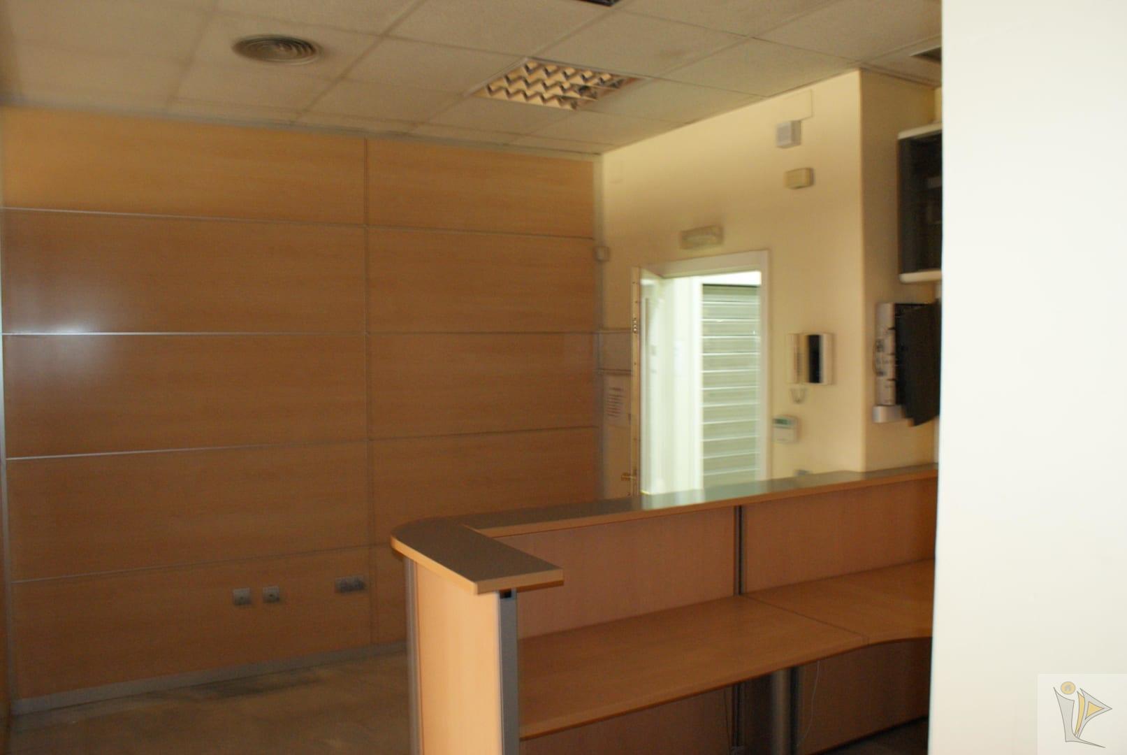 For sale of office in Marbella
