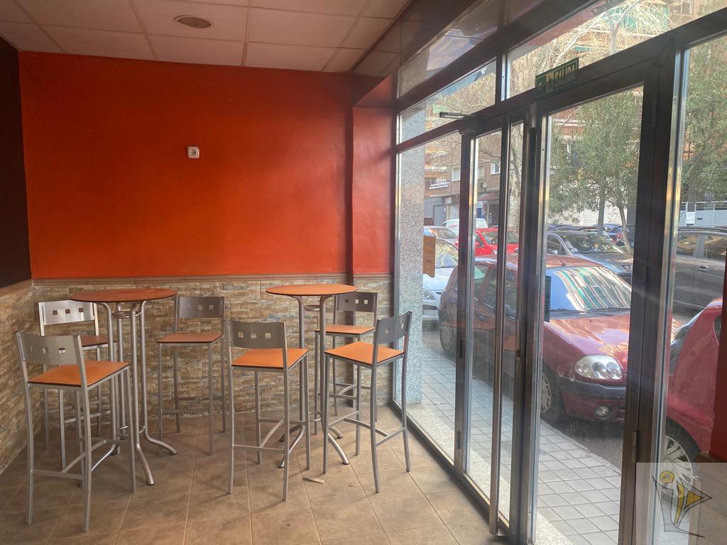 For rent of commercial in Granada