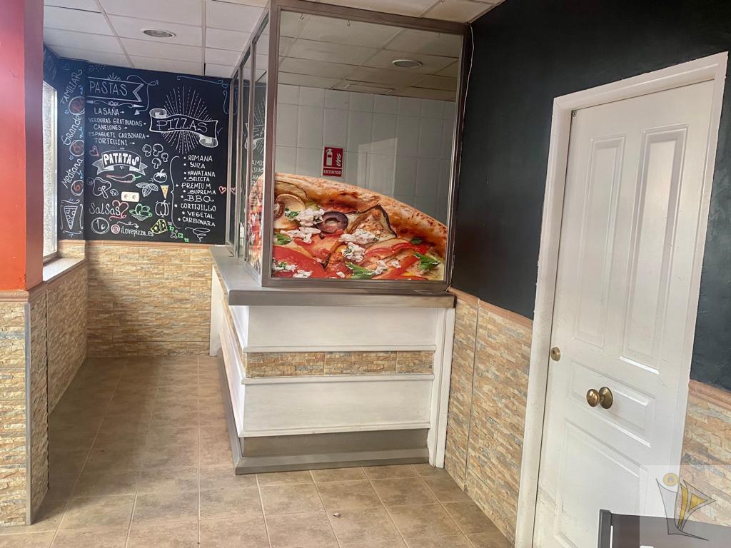 For rent of commercial in Granada