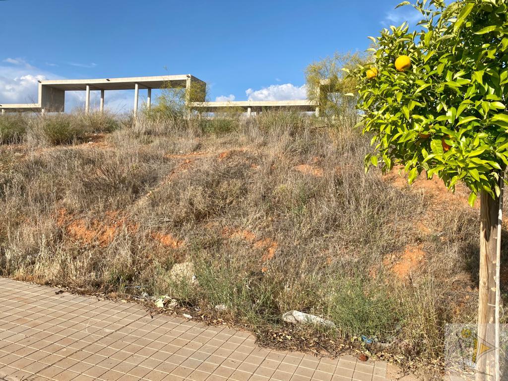 For sale of land in Huétor Vega