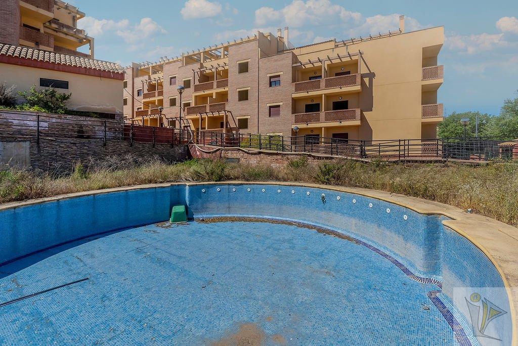 For sale of building in Atarfe