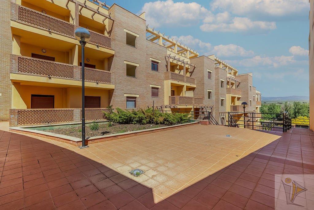 For sale of building in Atarfe