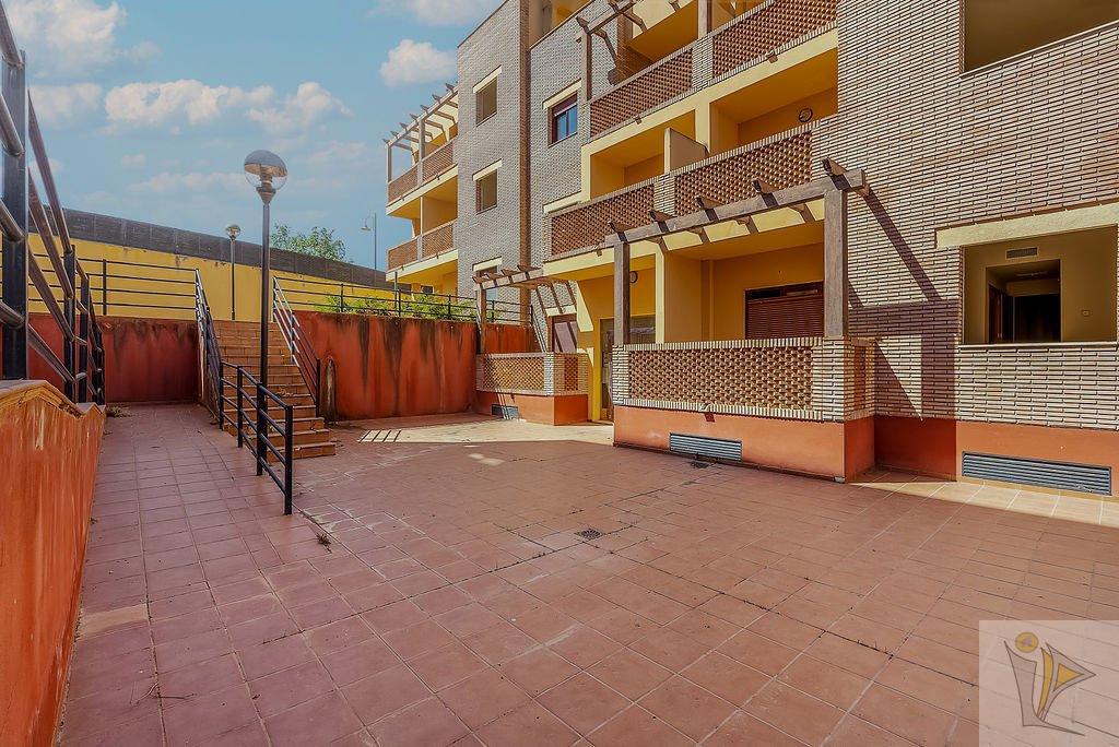 For sale of building in Atarfe
