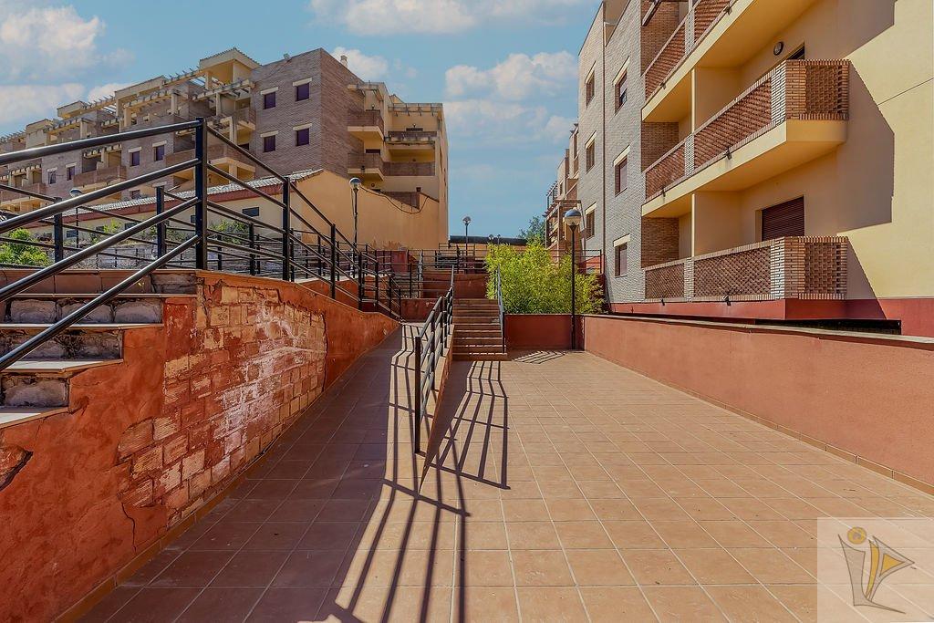 For sale of building in Atarfe