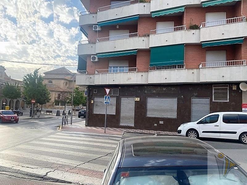 Venta de local comercial en Albolote
