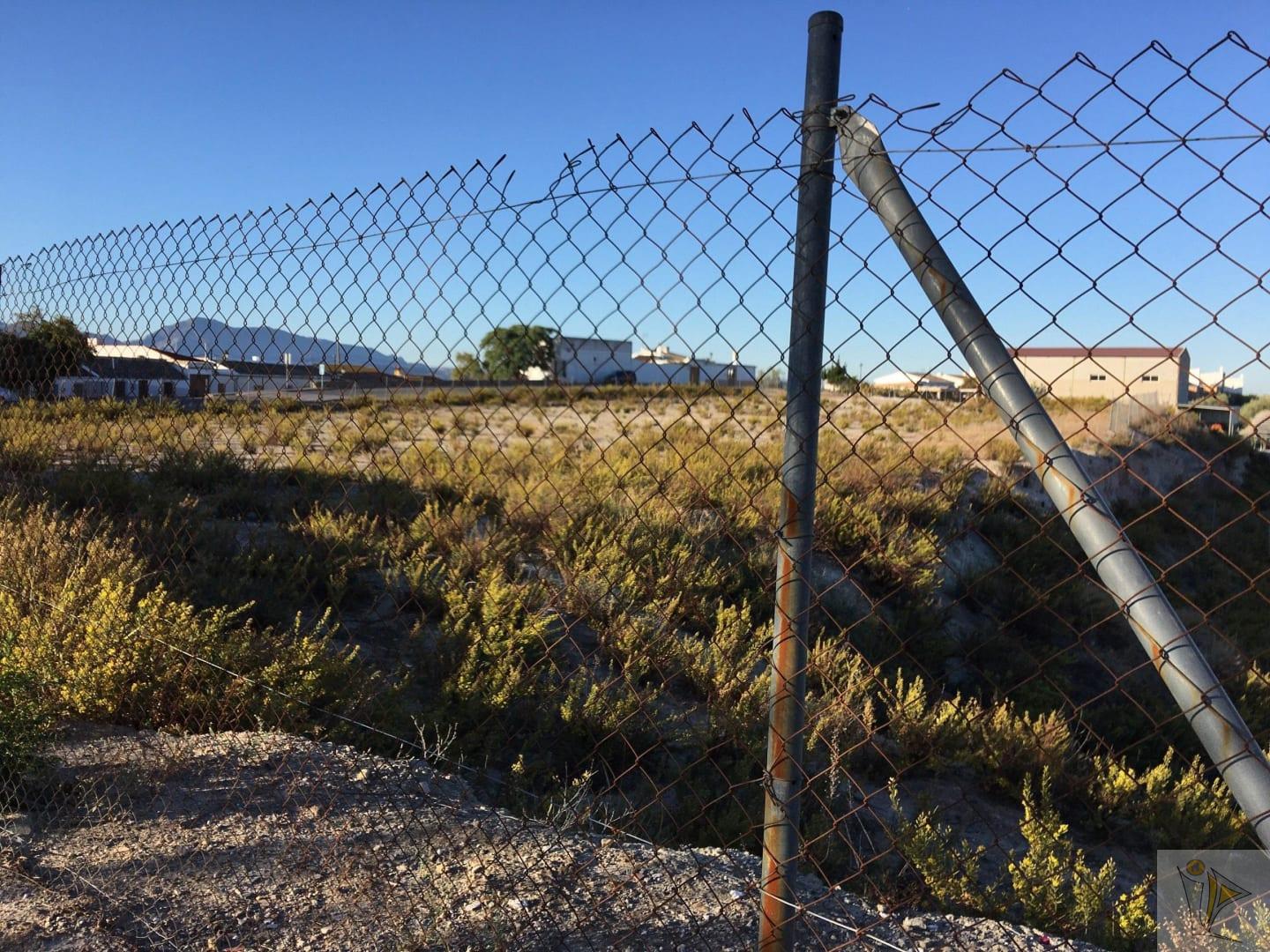 Venta de terreno en Antequera