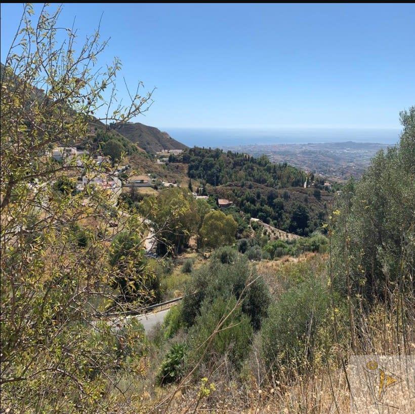 For sale of land in Mijas