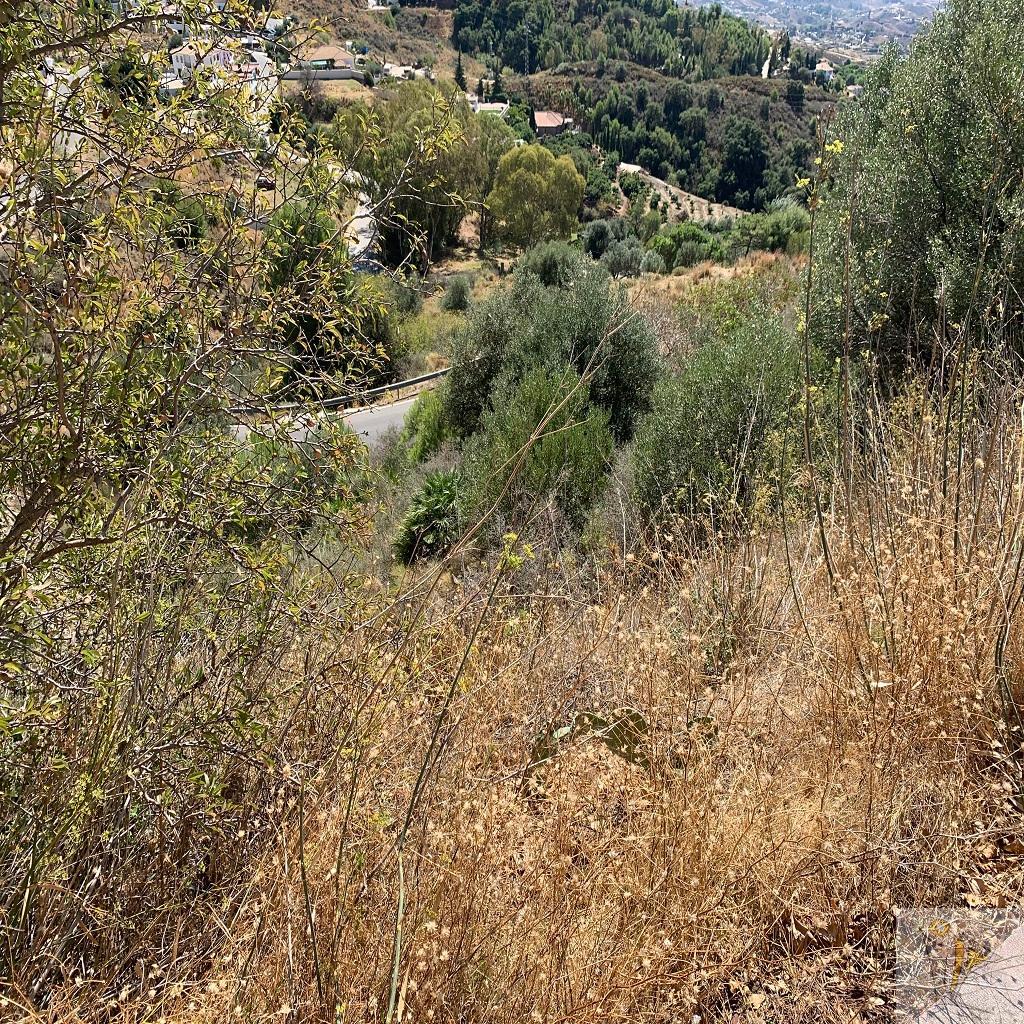 For sale of land in Mijas