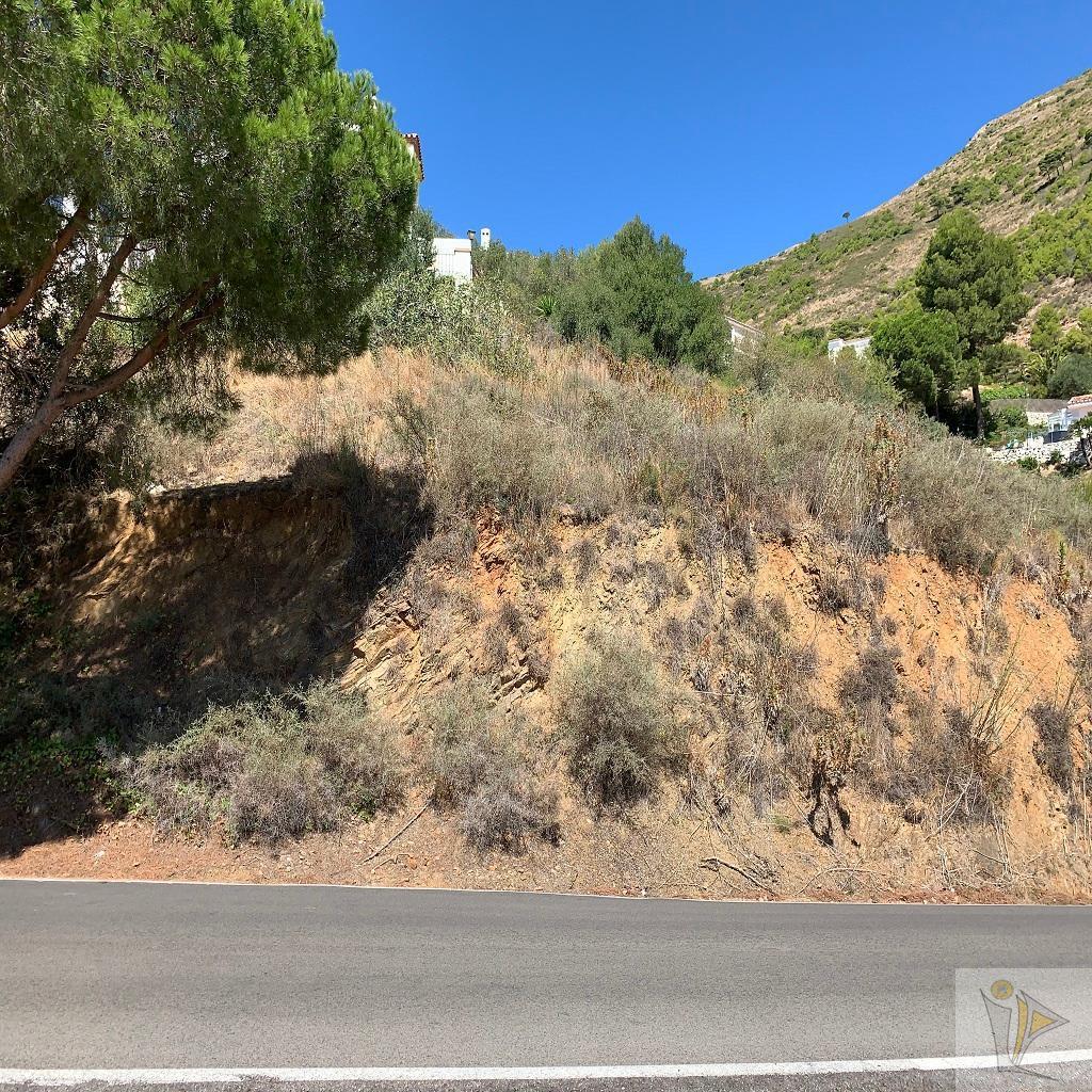 For sale of land in Mijas