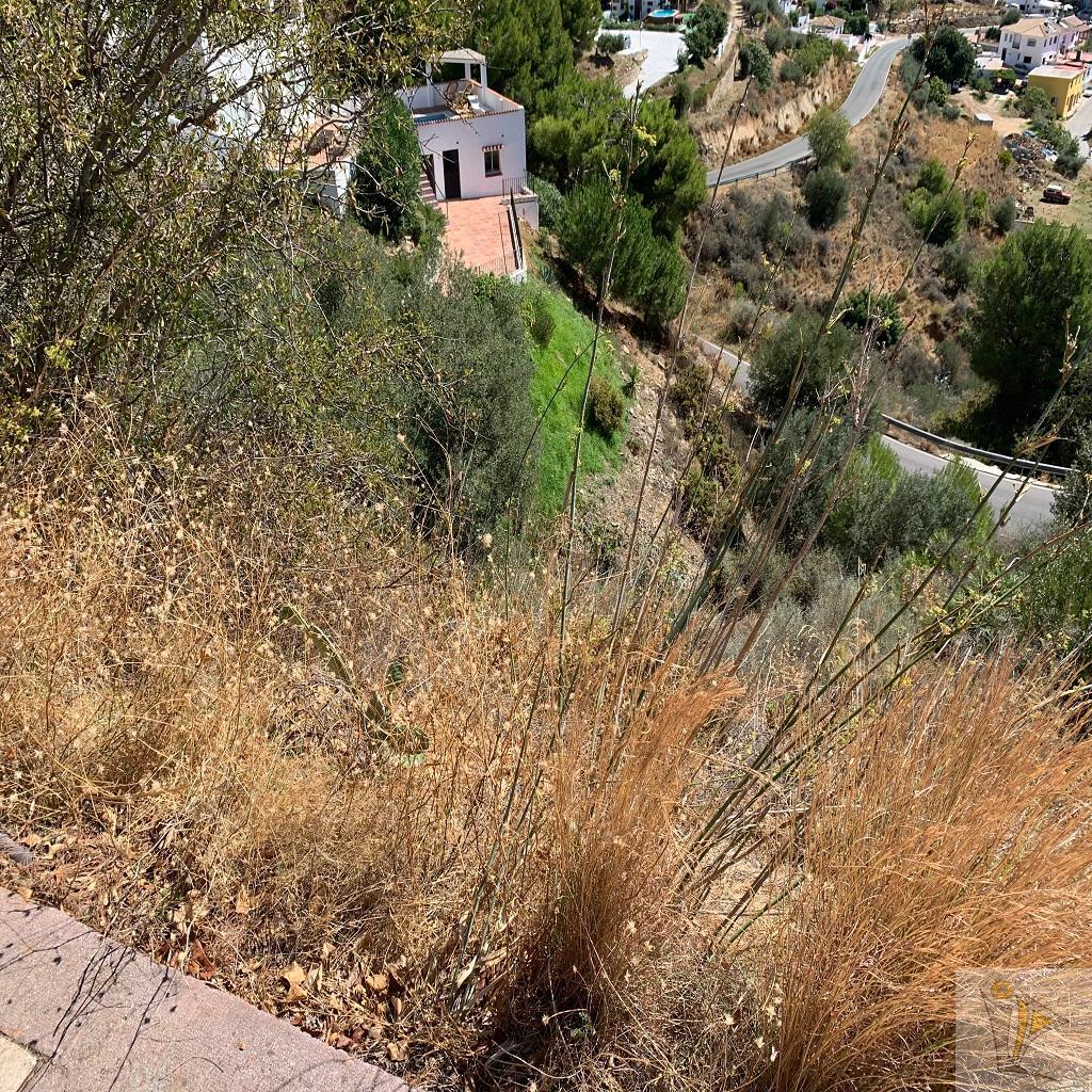 For sale of land in Mijas