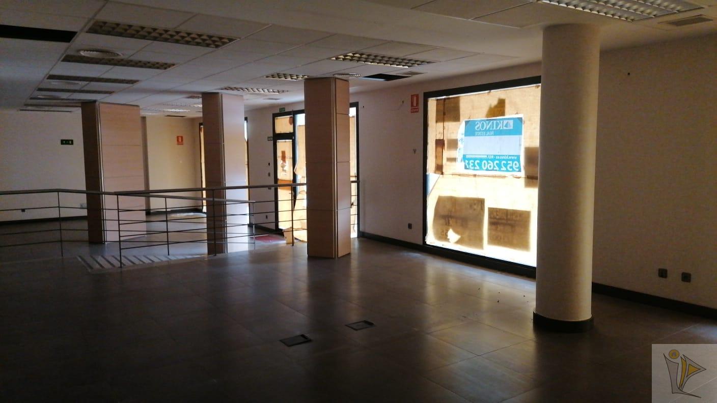 For sale of commercial in Benalmádena Costa