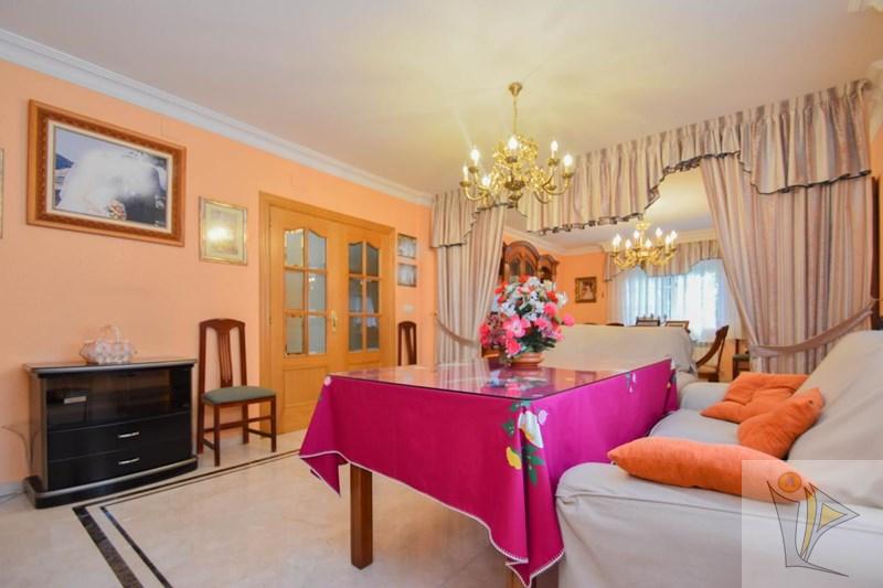 Venta de chalet en Fuente Vaqueros