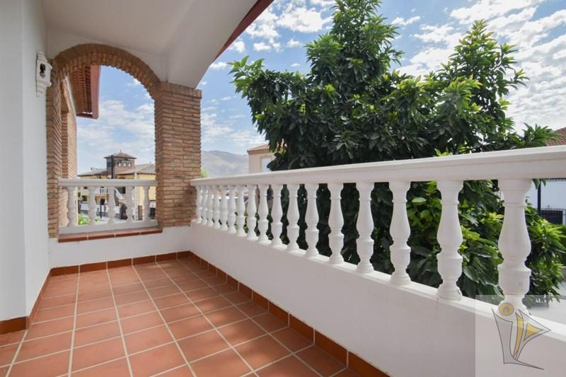 Venta de chalet en Fuente Vaqueros