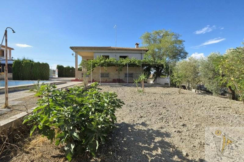 Venta de casa en Alhendín