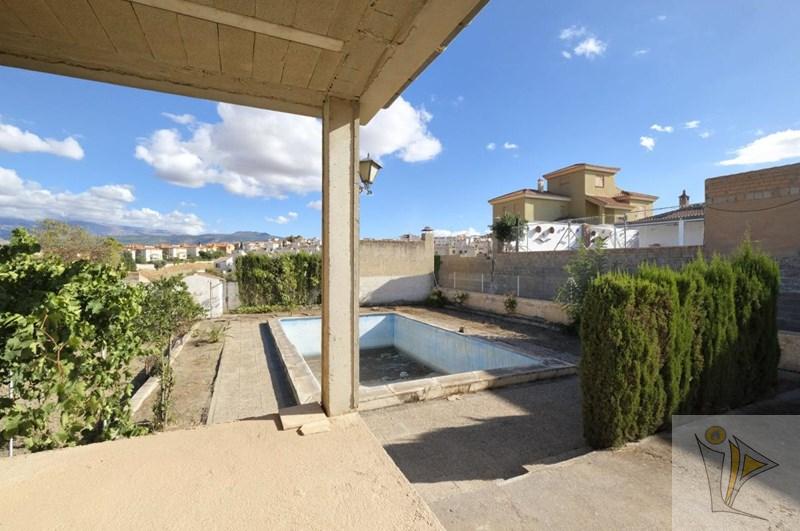 Venta de casa en Alhendín