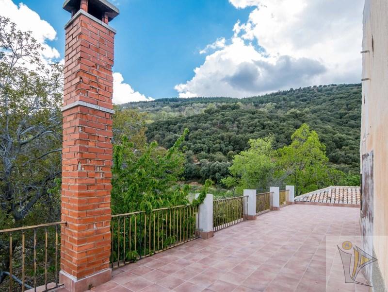 For sale of rural property in Güejar Sierra