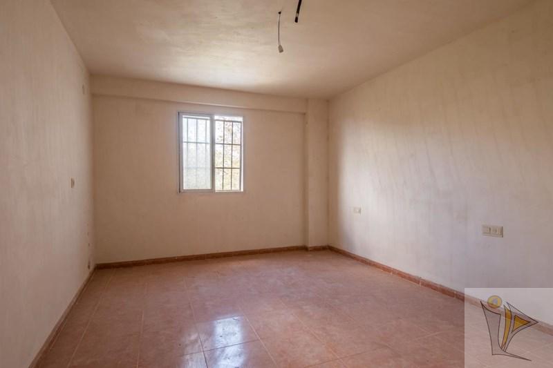 For sale of rural property in Güejar Sierra