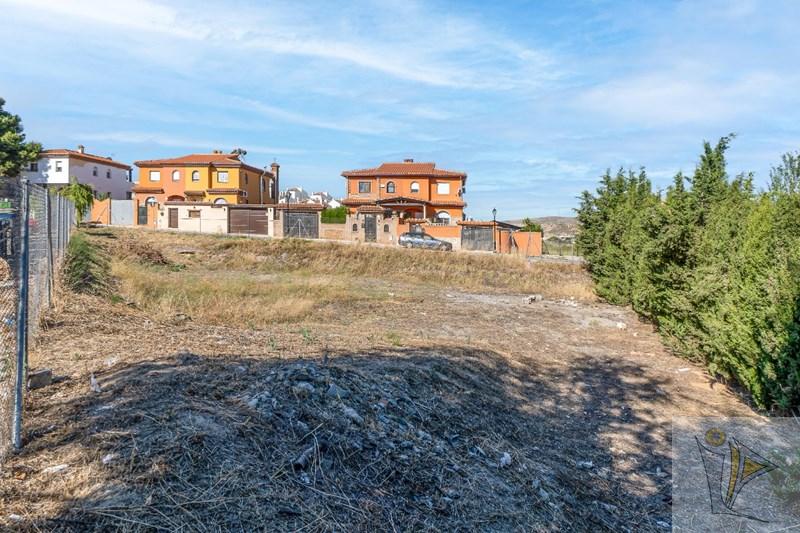 For sale of land in Alhendín