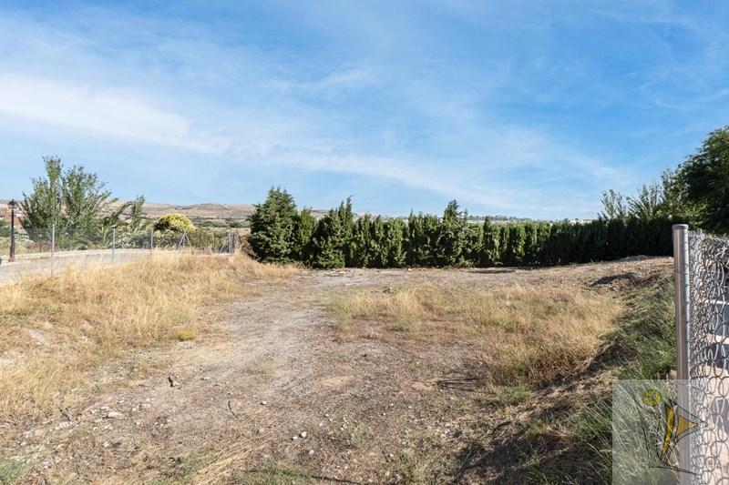 For sale of land in Alhendín
