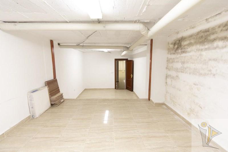 For sale of commercial in Otura