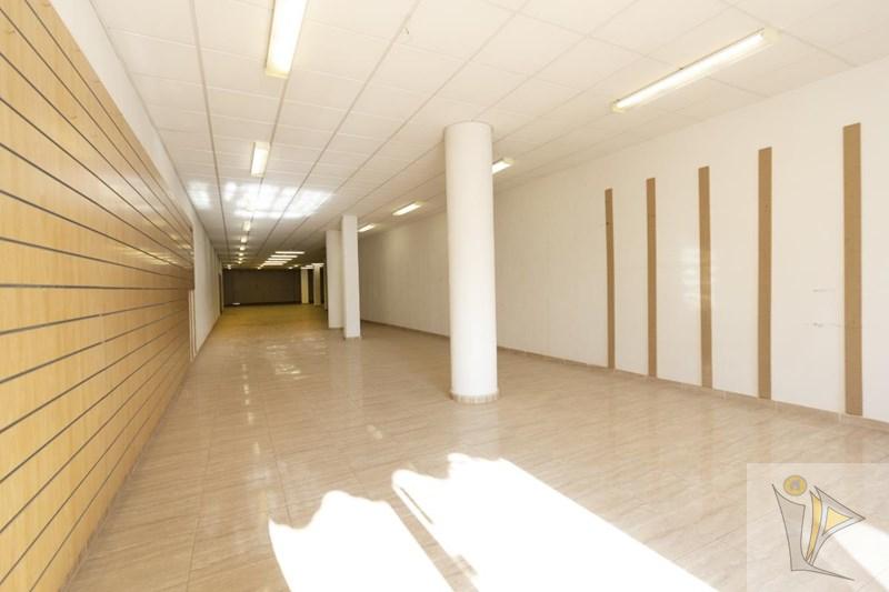 For sale of commercial in Otura