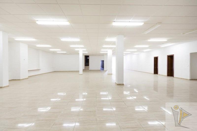 For sale of commercial in Otura