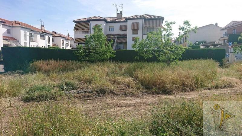 Venta de terreno en Cájar