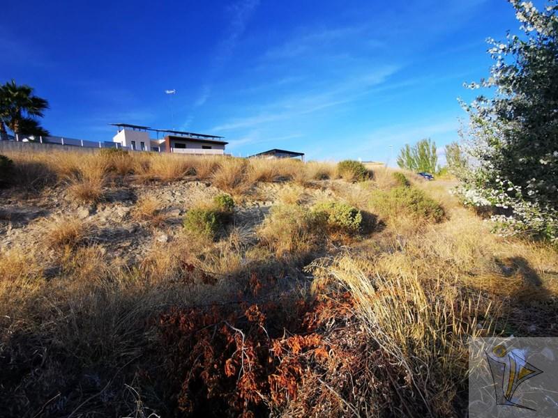 For sale of land in Las Gabias