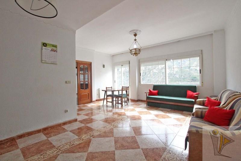 For sale of house in Quéntar