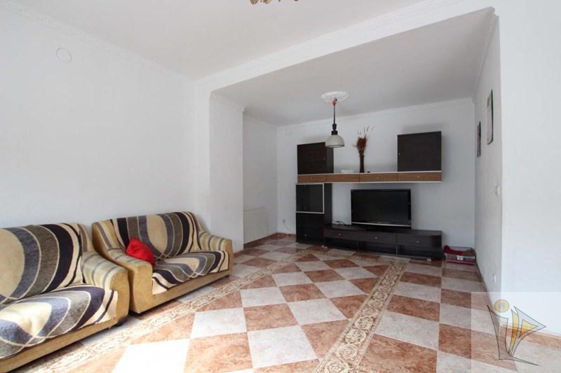 For sale of house in Quéntar