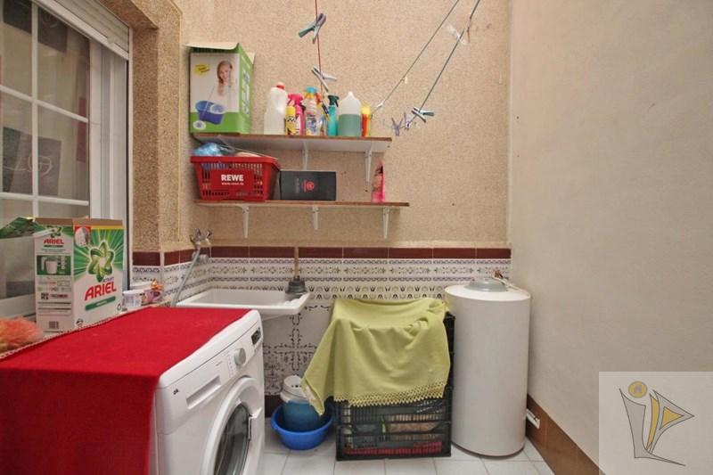 For sale of house in Quéntar