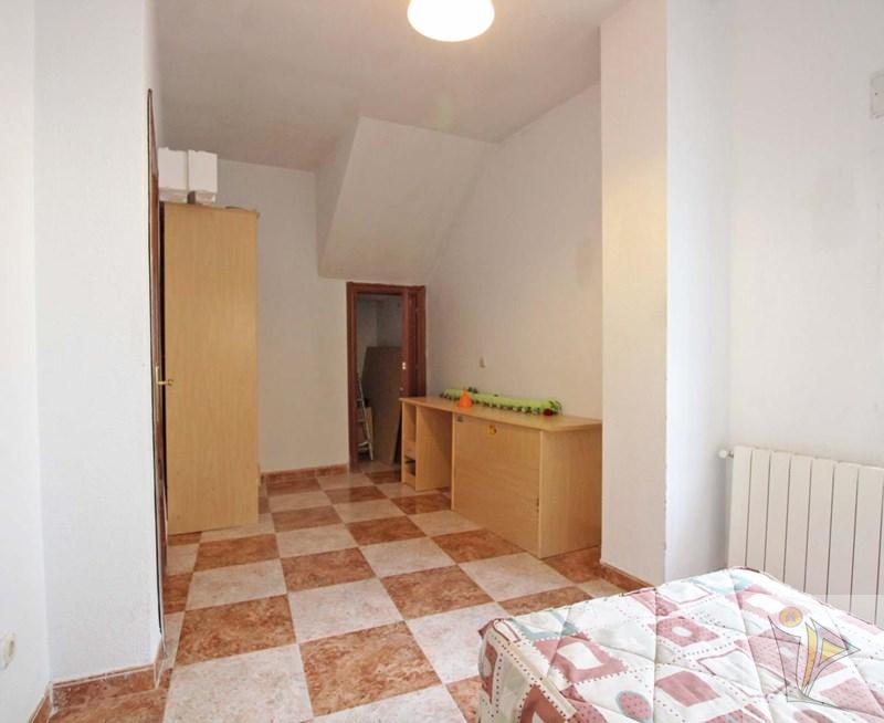 For sale of house in Quéntar