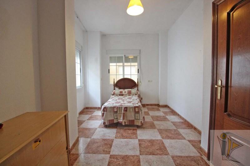 For sale of house in Quéntar