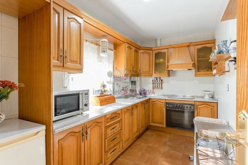 For sale of chalet in Huétor Vega