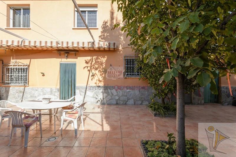 For sale of chalet in Huétor Vega