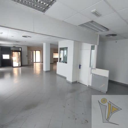 For sale of commercial in Granada